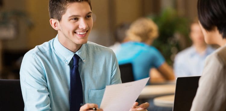 What Tense to Use On Your Resume, Past or Present Tense